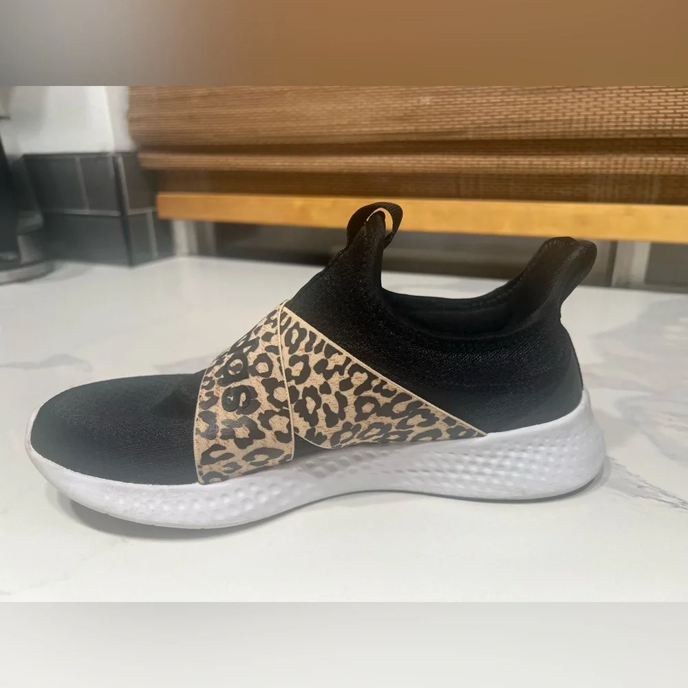 Adidas Women's Black and Leopard Print Sneakers - Picture 6 of 10